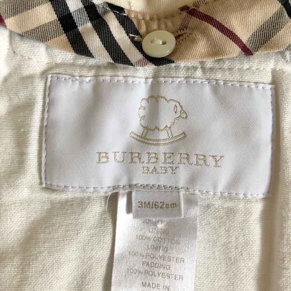 Baby Burberry coat. - Picture 3 of 7